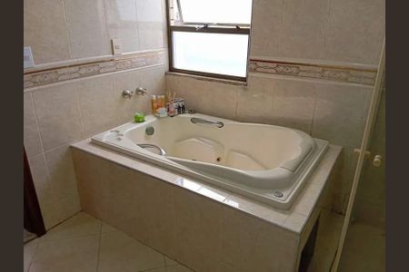 Apartamento à venda com 328m², 4 quartos e 2 vagas