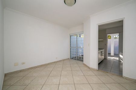 Casa à venda com 109m², 3 quartos e 2 vagasSala