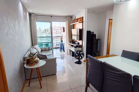 Apartamento à venda com 79m², 3 quartos e 2 vagasCozinha e Área de Serviço