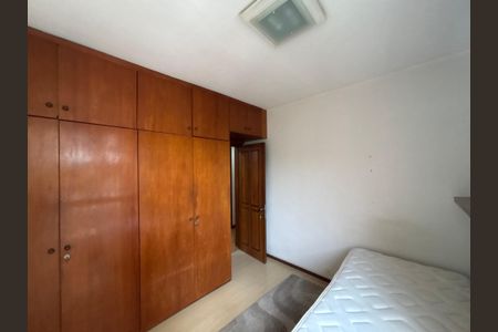 Apartamento à venda com 140m², 3 quartos e 2 vagasQuarto 1