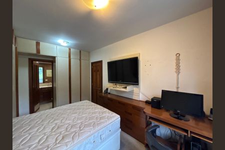 Apartamento à venda com 140m², 3 quartos e 2 vagasSuíte