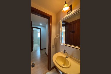 Apartamento à venda com 140m², 3 quartos e 2 vagasLavabo