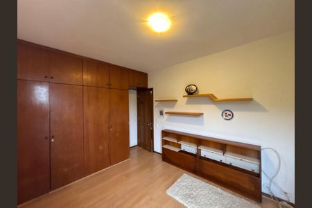 Apartamento à venda com 140m², 3 quartos e 2 vagasQuarto 2