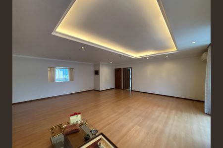 Apartamento à venda com 140m², 3 quartos e 2 vagasSala