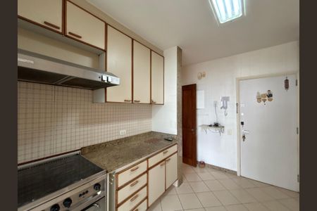 Apartamento à venda com 140m², 3 quartos e 2 vagasCozinha