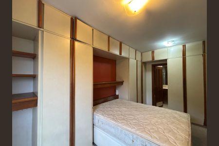 Apartamento à venda com 140m², 3 quartos e 2 vagasSuíte