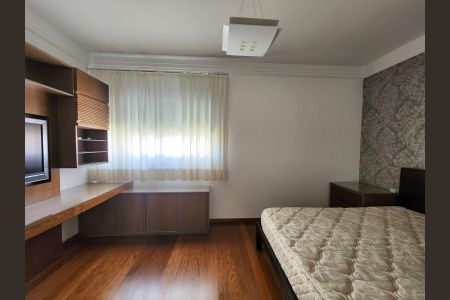 Apartamento à venda com 175m², 4 quartos e 3 vagasSuíte 1
