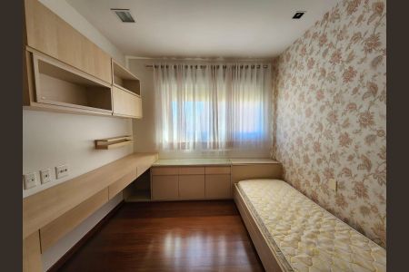 Apartamento à venda com 175m², 4 quartos e 3 vagasQuarto 2