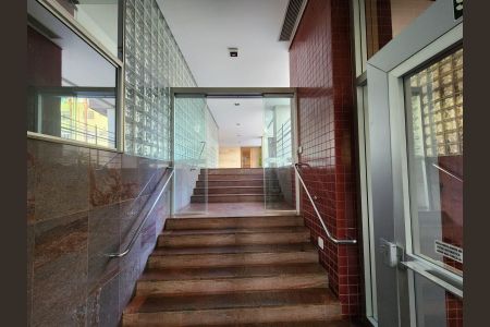 Apartamento à venda com 175m², 4 quartos e 3 vagasEntrada