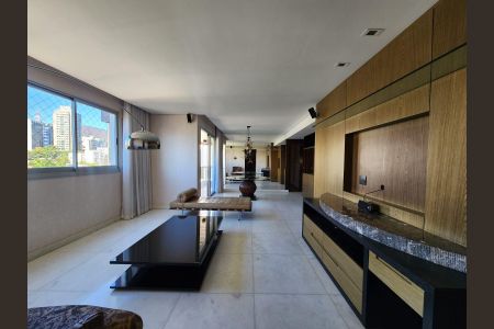 Apartamento à venda com 175m², 4 quartos e 3 vagasSala