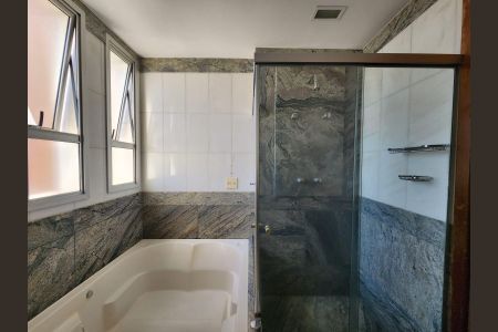 Apartamento à venda com 175m², 4 quartos e 3 vagasSuíte 1