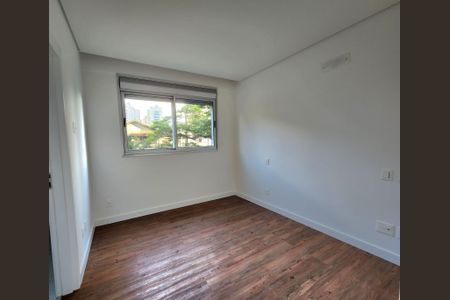 Apartamento à venda com 281m², 4 quartos e 4 vagasQuarto semi Suíte 3