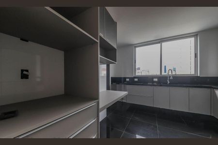Apartamento à venda com 281m², 4 quartos e 4 vagasCozinha