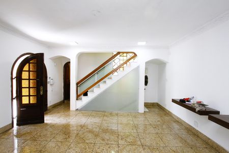 Casa para alugar com 300m², 5 quartos e 4 vagasSala