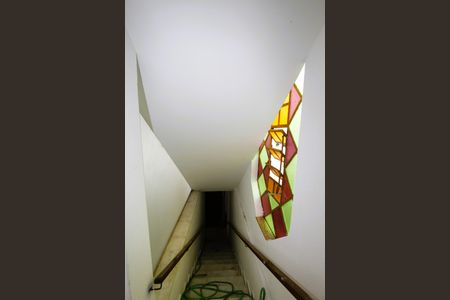 Casa para alugar com 300m², 5 quartos e 4 vagasEscada