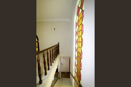 Casa para alugar com 300m², 5 quartos e 4 vagasEscada