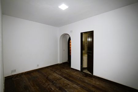 Casa para alugar com 300m², 5 quartos e 4 vagasSuíte 1