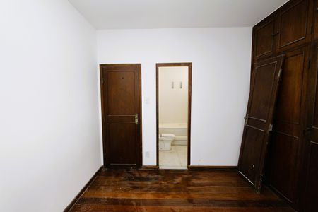 Casa para alugar com 300m², 5 quartos e 4 vagasSuíte 2