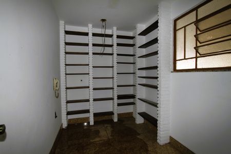 Casa para alugar com 300m², 5 quartos e 4 vagasQuarto de Serviço