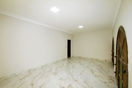 Casa para alugar com 300m², 5 quartos e 4 vagasSala 2