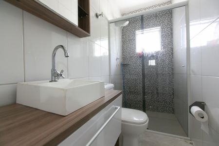 Casa à venda com 180m², 2 quartos e 2 vagasBanheiro da Suíte