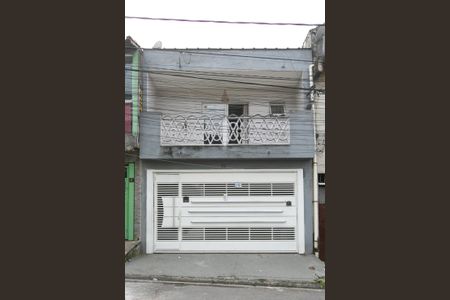 Casa à venda com 180m², 2 quartos e 2 vagasFachada