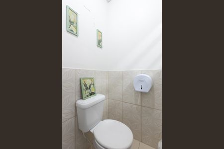 Casa à venda com 180m², 2 quartos e 2 vagasBanheiro 2