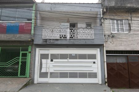 Casa à venda com 180m², 2 quartos e 2 vagasFachada