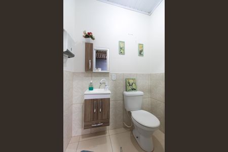 Casa à venda com 180m², 2 quartos e 2 vagasBanheiro 2