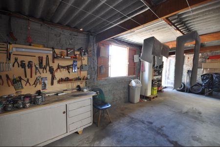 Casa à venda com 184m², 2 quartos e 2 vagasDepósito