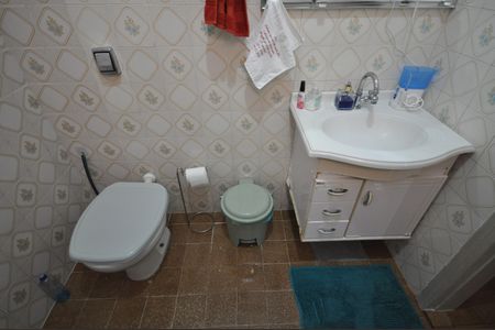 Casa à venda com 184m², 2 quartos e 2 vagasBanheiro Social