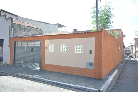 Casa à venda com 184m², 2 quartos e 2 vagasFachada