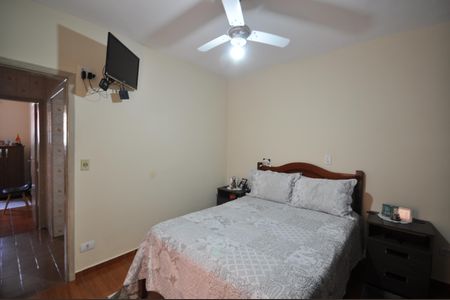 Casa à venda com 184m², 2 quartos e 2 vagasQuarto Suíte