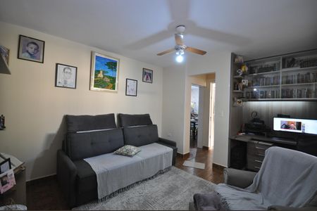 Casa à venda com 184m², 2 quartos e 2 vagasSala