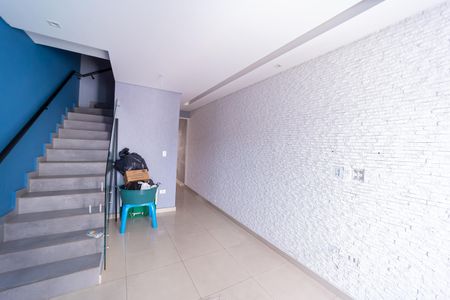 Sala de casa à venda com 2 quartos, 90m² em Jardim Laone, São Paulo