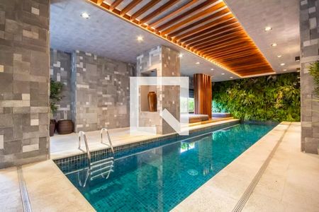 Apartamento à venda com 110m², 2 quartos e 2 vagasÁrea comum - Piscina