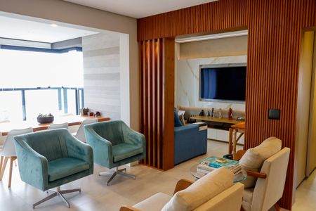 Apartamento à venda com 110m², 2 quartos e 2 vagasSala