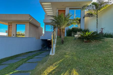 Casa à venda com 186m², 4 quartos e 2 vagas Casa à venda com 186m², 4 quartos e 2 vagasJardim