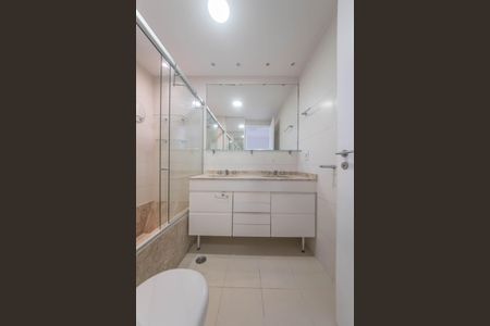 Apartamento à venda com 183m², 3 quartos e 3 vagasBanheiro da Suíte 3