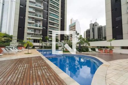 Apartamento à venda com 183m², 3 quartos e 3 vagasÁrea comum - Piscina