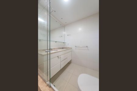 Apartamento à venda com 183m², 3 quartos e 3 vagasBanheiro da Suíte 3