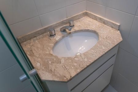 Apartamento à venda com 183m², 3 quartos e 3 vagasBanheiro da Suíte 2