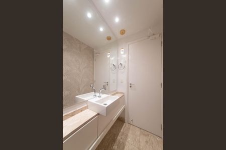 Apartamento à venda com 183m², 3 quartos e 3 vagasLavabo 