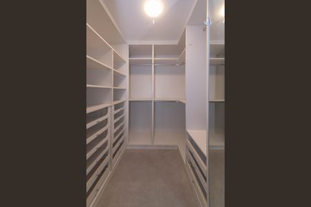 Apartamento à venda com 183m², 3 quartos e 3 vagasCloset da suíte 3