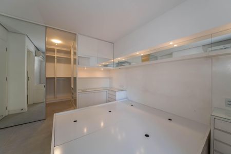 Apartamento à venda com 183m², 3 quartos e 3 vagasSuíte 3