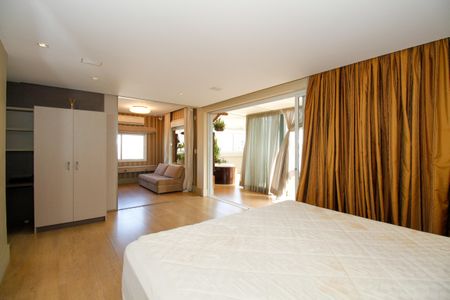 Apartamento para alugar com 279m², 3 quartos e 1 vaga Apartamento para alugar com 279m², 3 quartos e 1 vagaSuíte 3