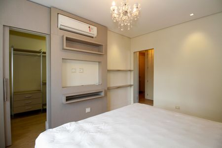 Apartamento para alugar com 279m², 3 quartos e 1 vaga Apartamento para alugar com 279m², 3 quartos e 1 vagaSuíte 1