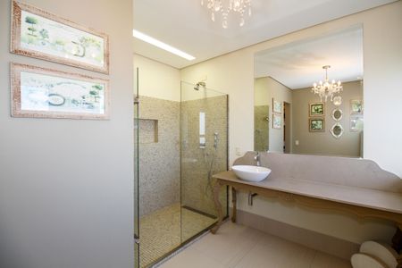 Apartamento para alugar com 279m², 3 quartos e 1 vaga Apartamento para alugar com 279m², 3 quartos e 1 vagaBanheiro da Suíte 1