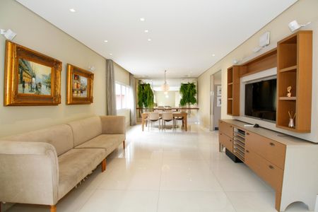 Apartamento para alugar com 279m², 3 quartos e 1 vaga Apartamento para alugar com 279m², 3 quartos e 1 vagaSala