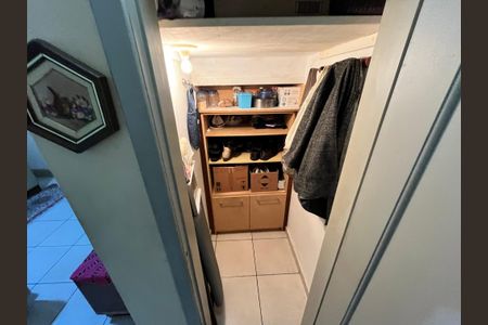 Casa à venda com 70m², 2 quartos e 2 vagasDispensa